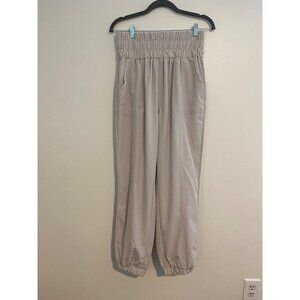 New In Women's High-Waisted Elastic Cuff Jogger Pants Size L Beige Casual